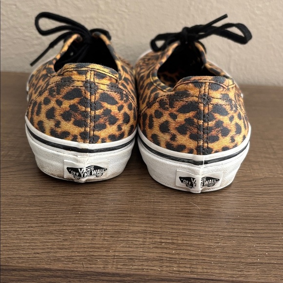 Vans Cheetah Print Sneakers Women’s Size 7 - Picture 5 of 7